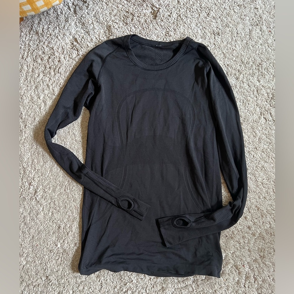 Lululemon Swiftly black size 10